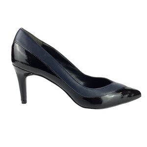 REISS TWO TONES BLACK PATENT AND NAVY PUMPS